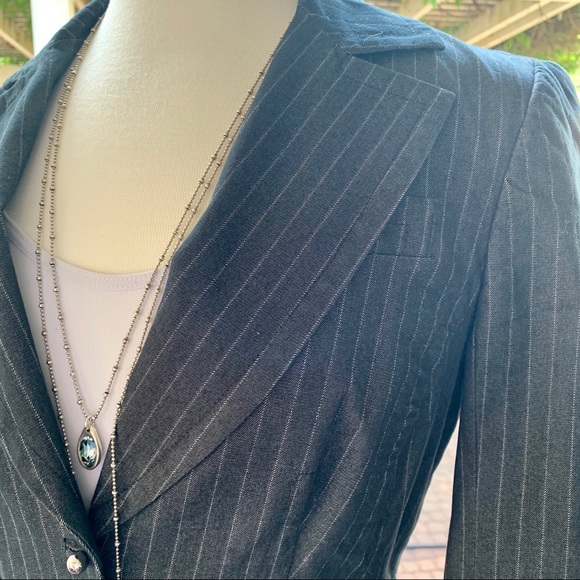 TRINA TURK fitted pinstripe 2 button blazer - Picture 3 of 8